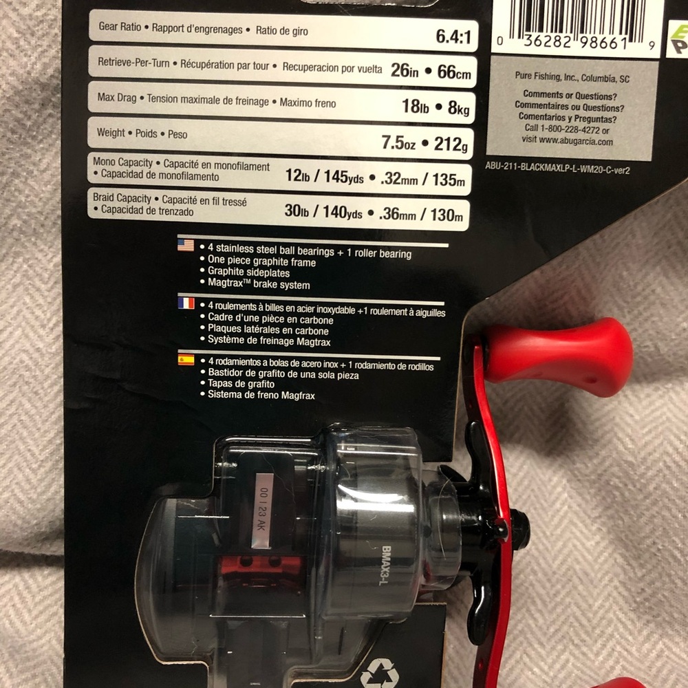 COPY - ABU-GARCIA Black Max Bait Caster Left Hand Retrieval …. NEW - Picture 5 of 6